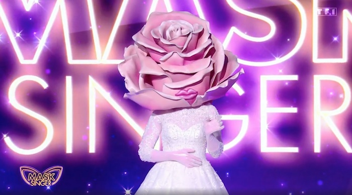 « Mask Singer » : qui se cache derrière le masque de la mariée ?