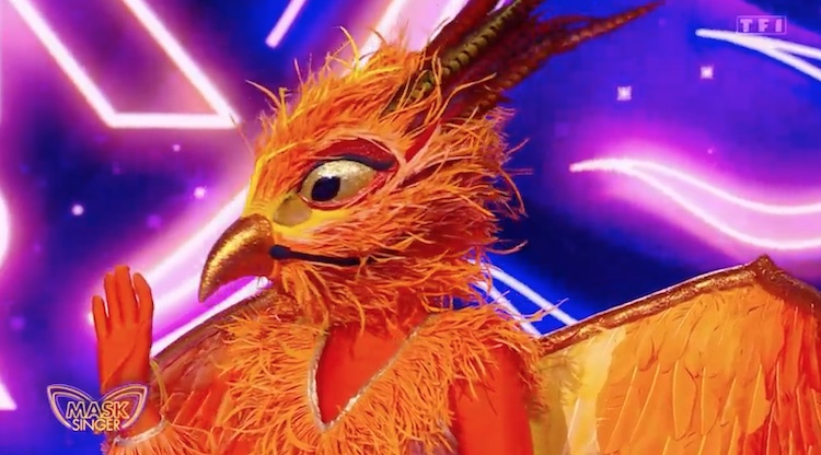 « Mask Singer » : mais qui se cache derrière le Phénix ?