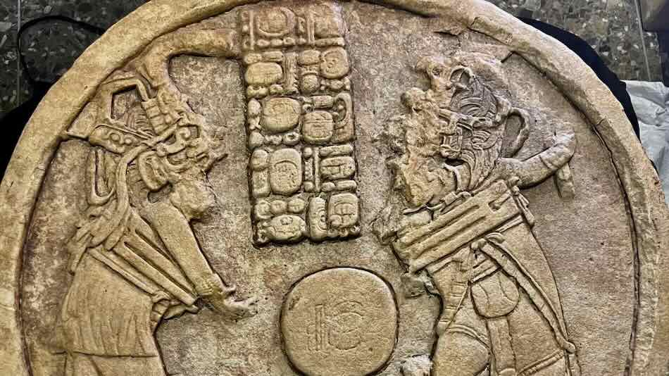 « Naachtun : le royaume maya révélé »